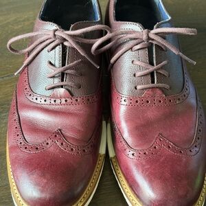 Cole Haan 9M Brown/Red Wingtip Oxfords Elegant Brogue Detailing
